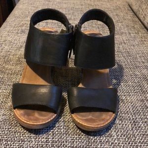 Toms Majorca sandals